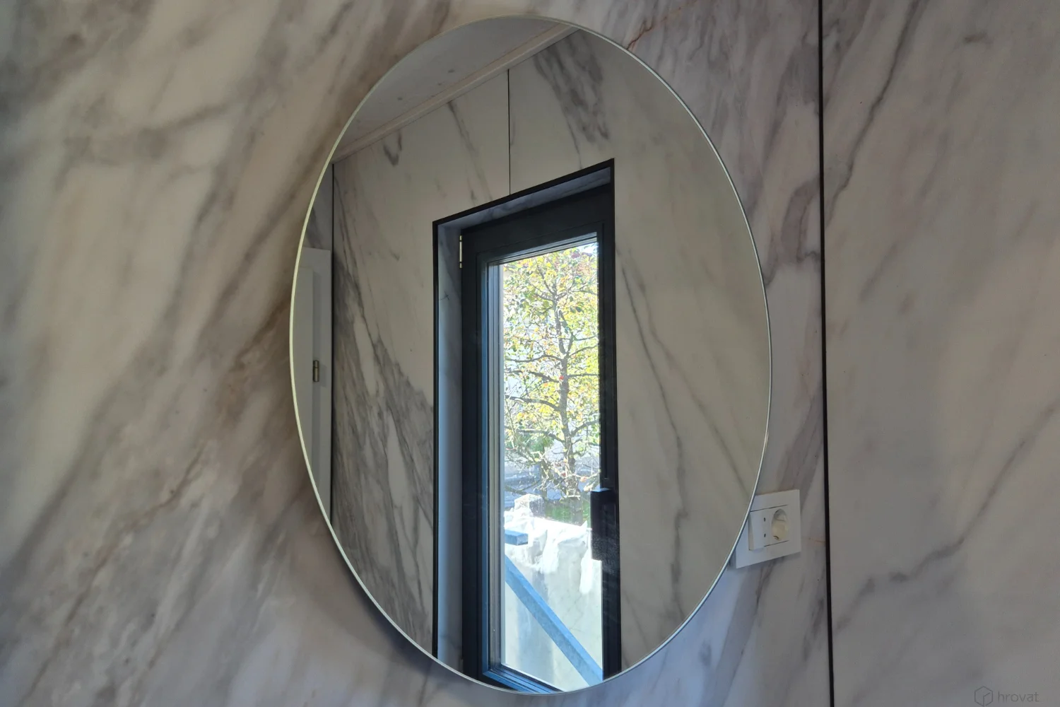 ogledalo v tiny house