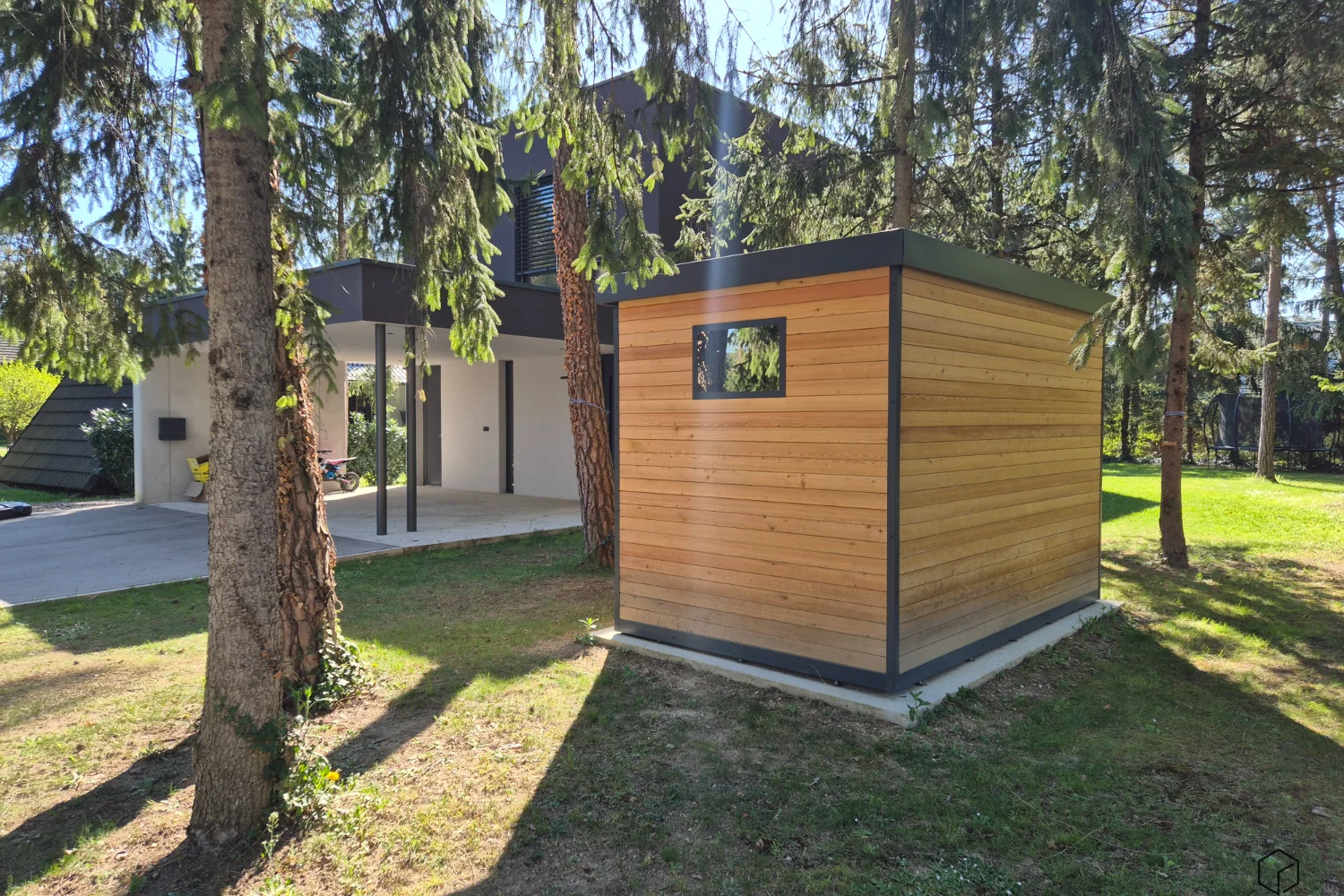 Lesena vrtna lopa cubie 2