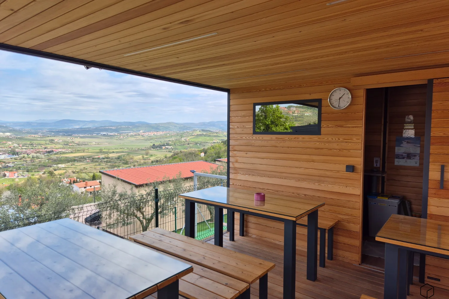 pogled s pergole