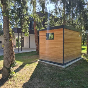 Lesena vrtna lopa cubie 2